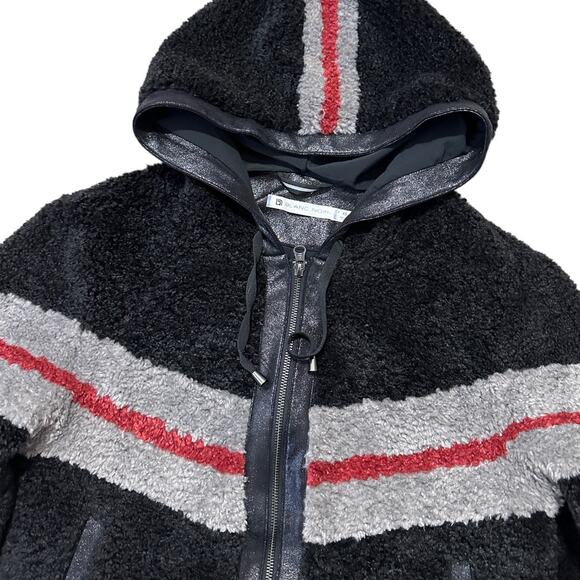 BLANC NOIR Faux-Fur Cropped Hoodie - Picture 7 of 10